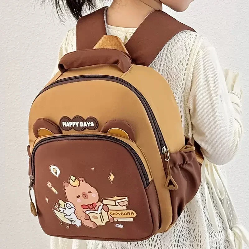کوله‌پشتی بچگانه طرح کاپی‌بارا مدل Happy Days - تصویر 2